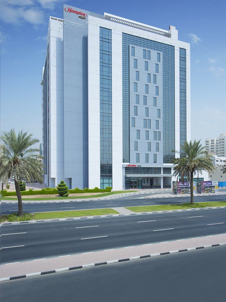 Hampton By Hilton Airport Otel