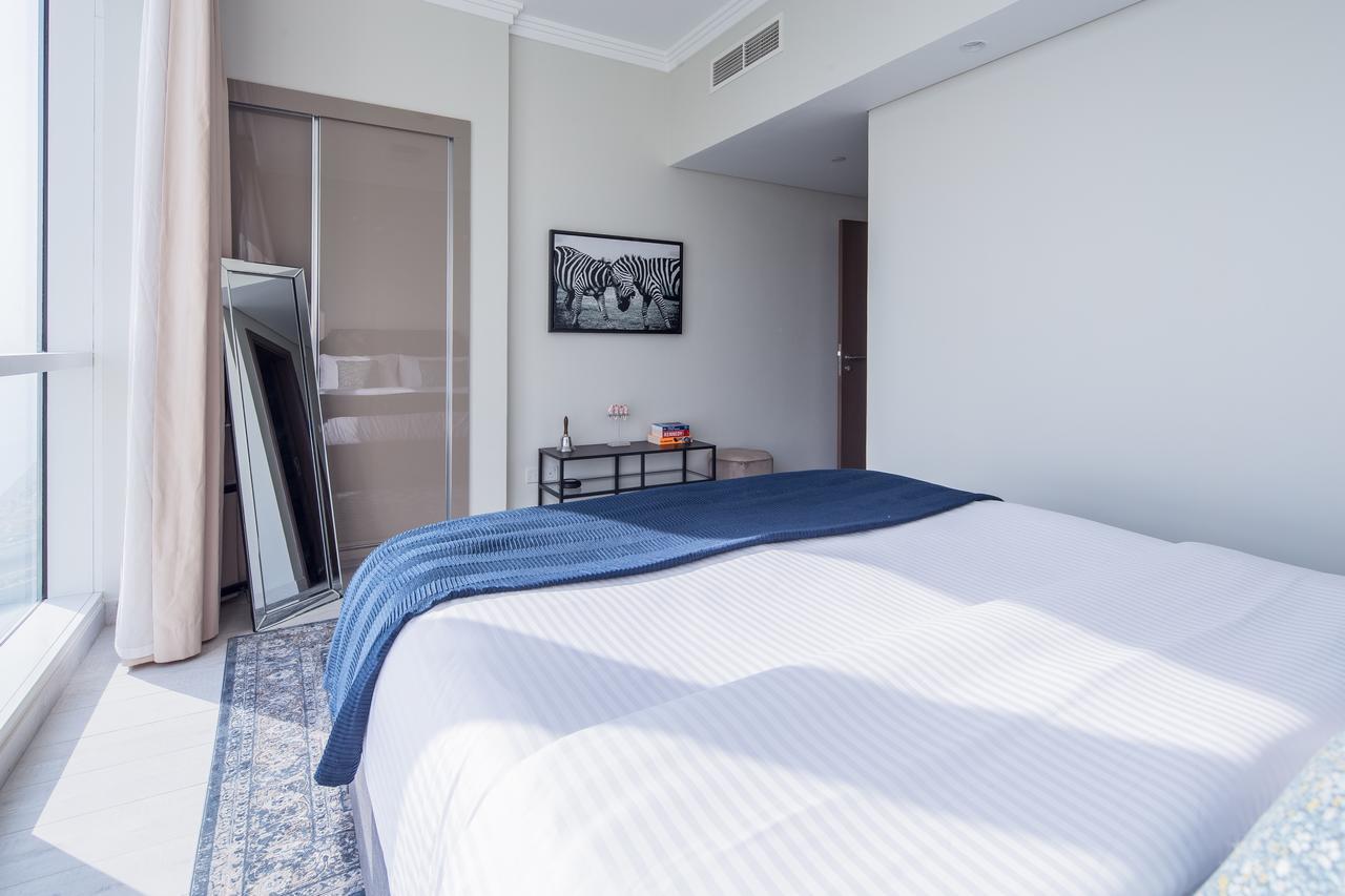 Frank Porter - Al Bateen Apartment Dubai