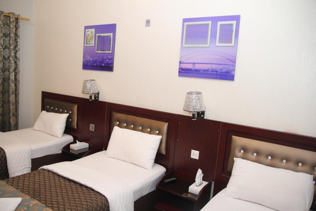 Hotel Grand Sina