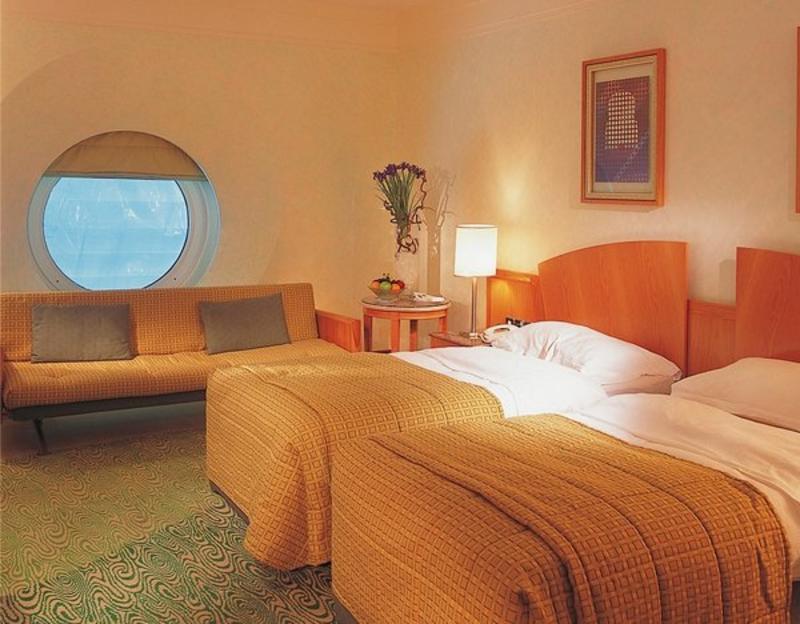 Hotel International Terminal 5*