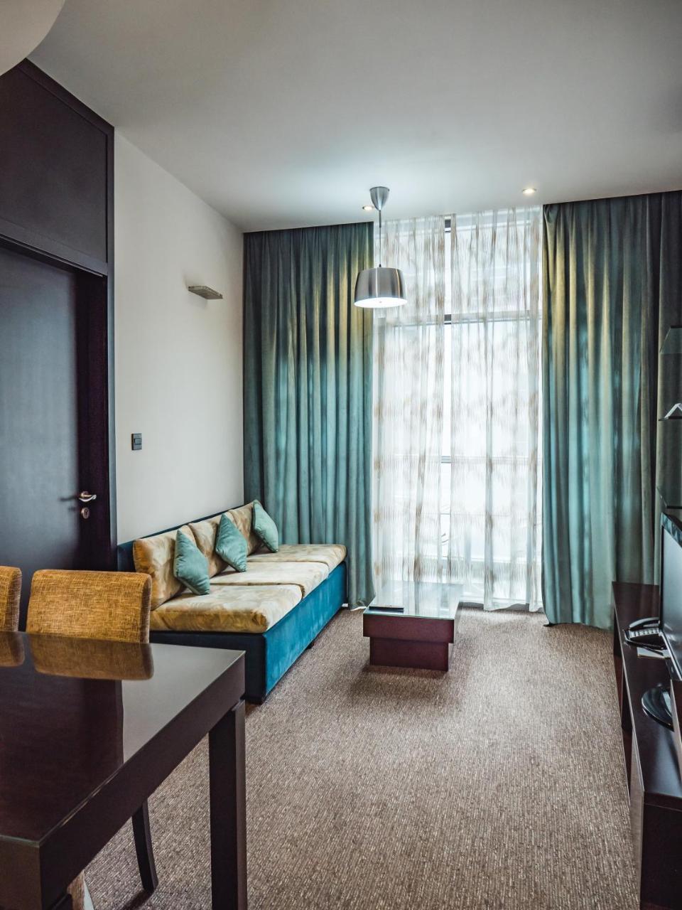 Signature And Apart Otel Dubai