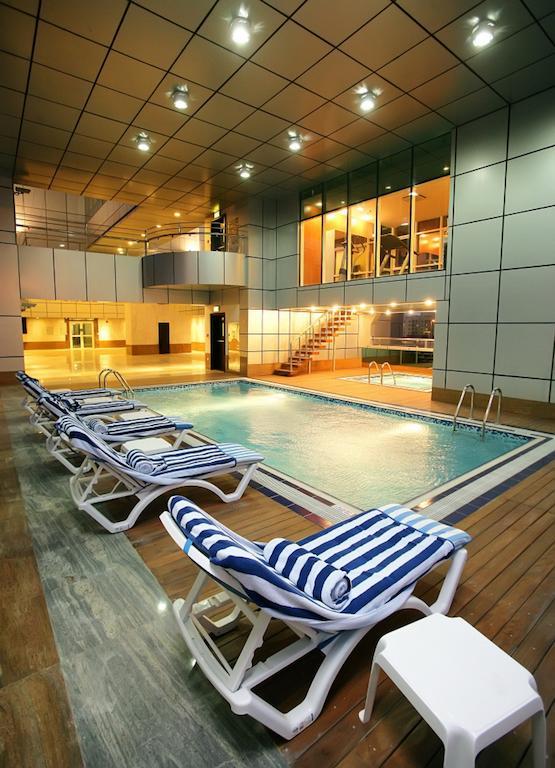Gulf Oasis Fz Llc Aparthotel