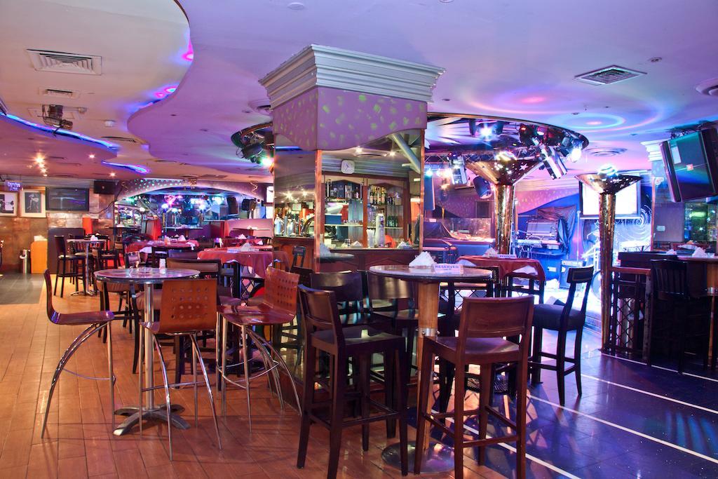 Regal Plaza 3*