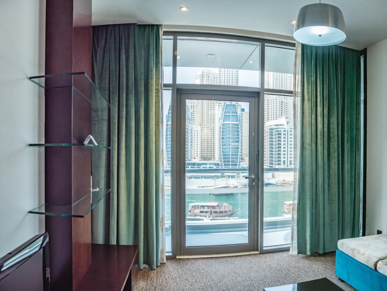 Apart Otel Signature And