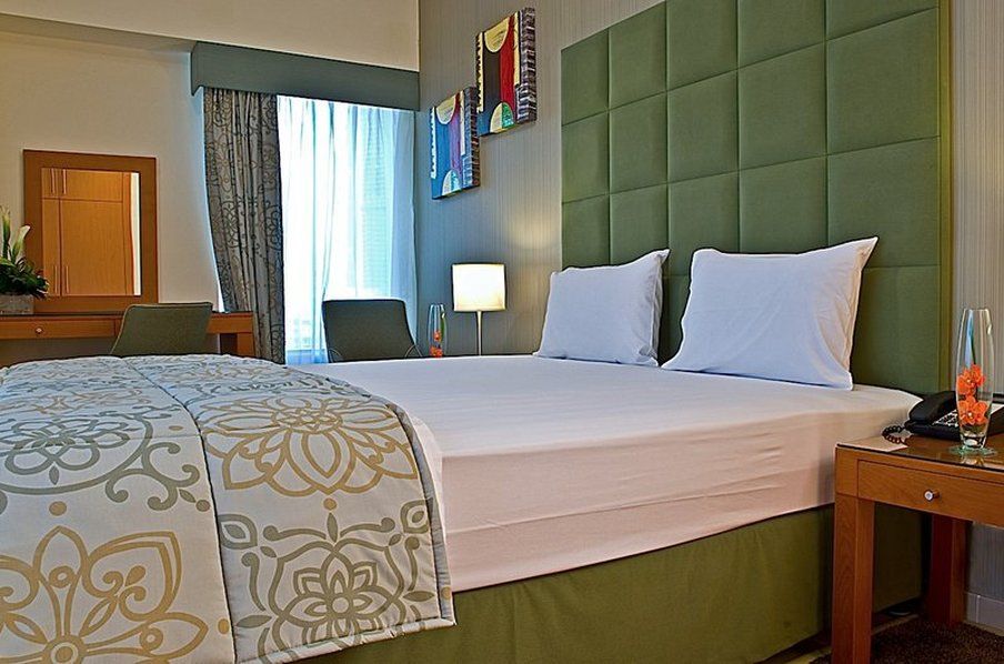 Staybridge Financial Centre By Ihg 4* Dubai