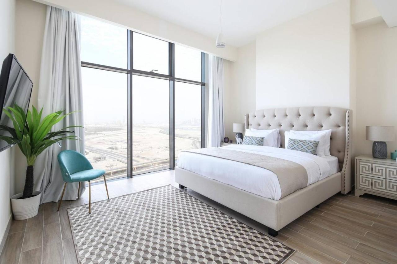 Frank Porter - Mada Residences *