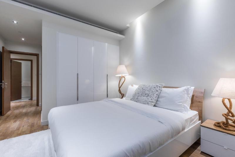 Walk 6 By Fam Living 4*