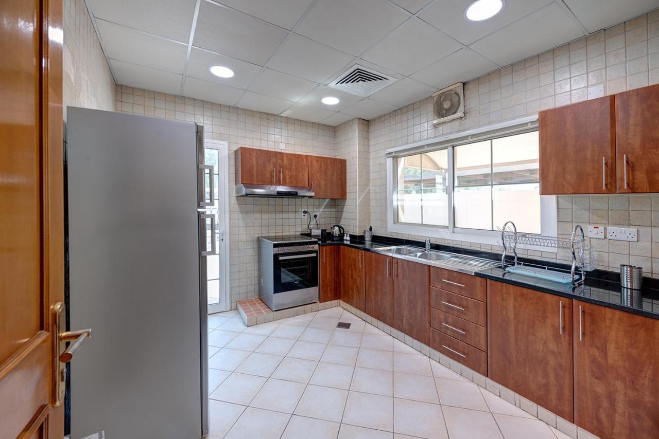 Pousada J5 Four Bedroom In Mirdif