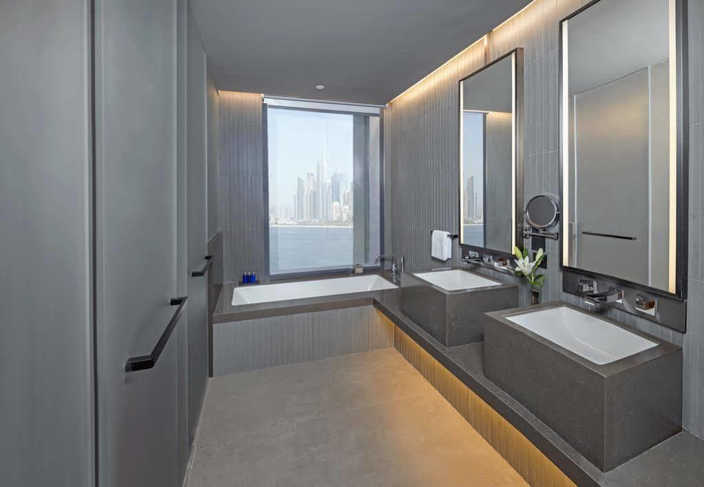 The Residences Caesars Palace Bluewaters 5*