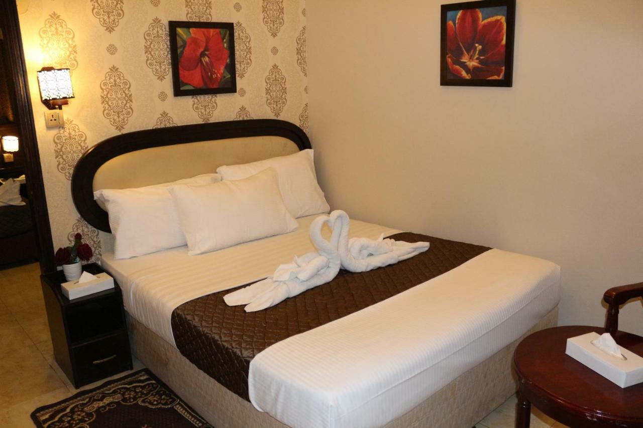Hotel Grand Sina