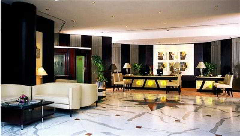 Palace 3*