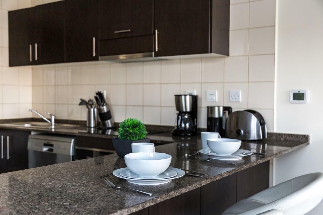 Hi Guests Vacation Homes - Bay Central Apartment Dubai