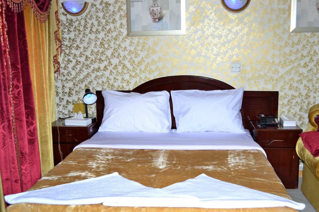 Taj Al Baraha L.l.c Hotel Dubai