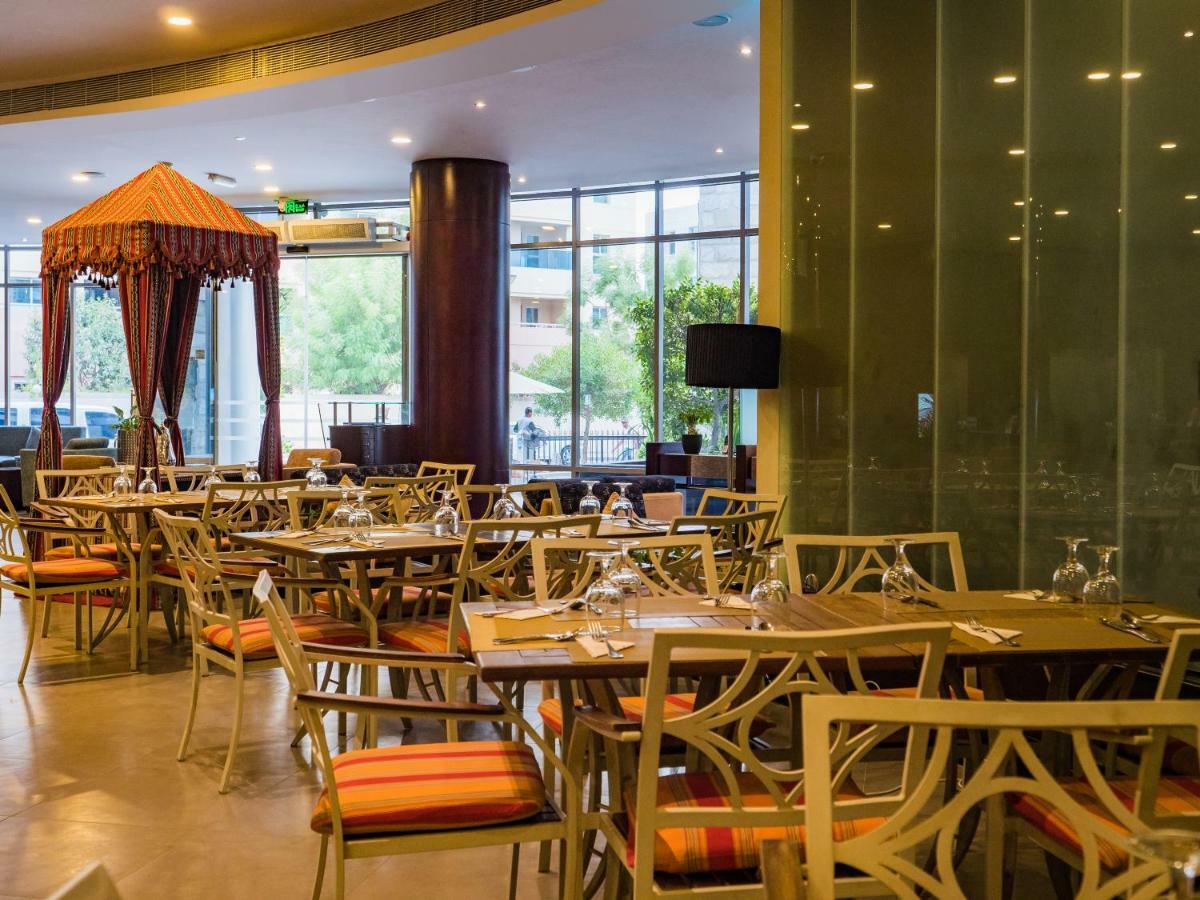 Signature And Apart Otel Dubai