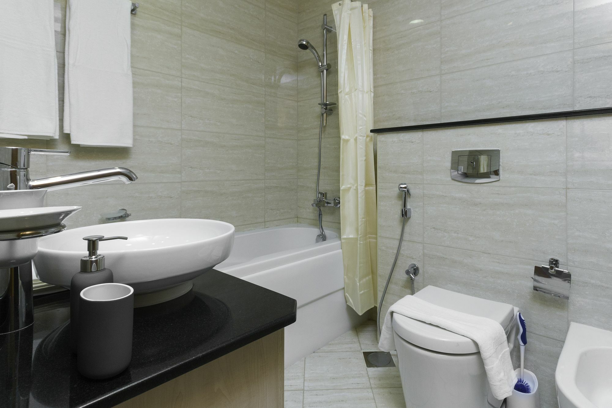 Maisonprive Homes - Ocean Heights Apartment Dubai