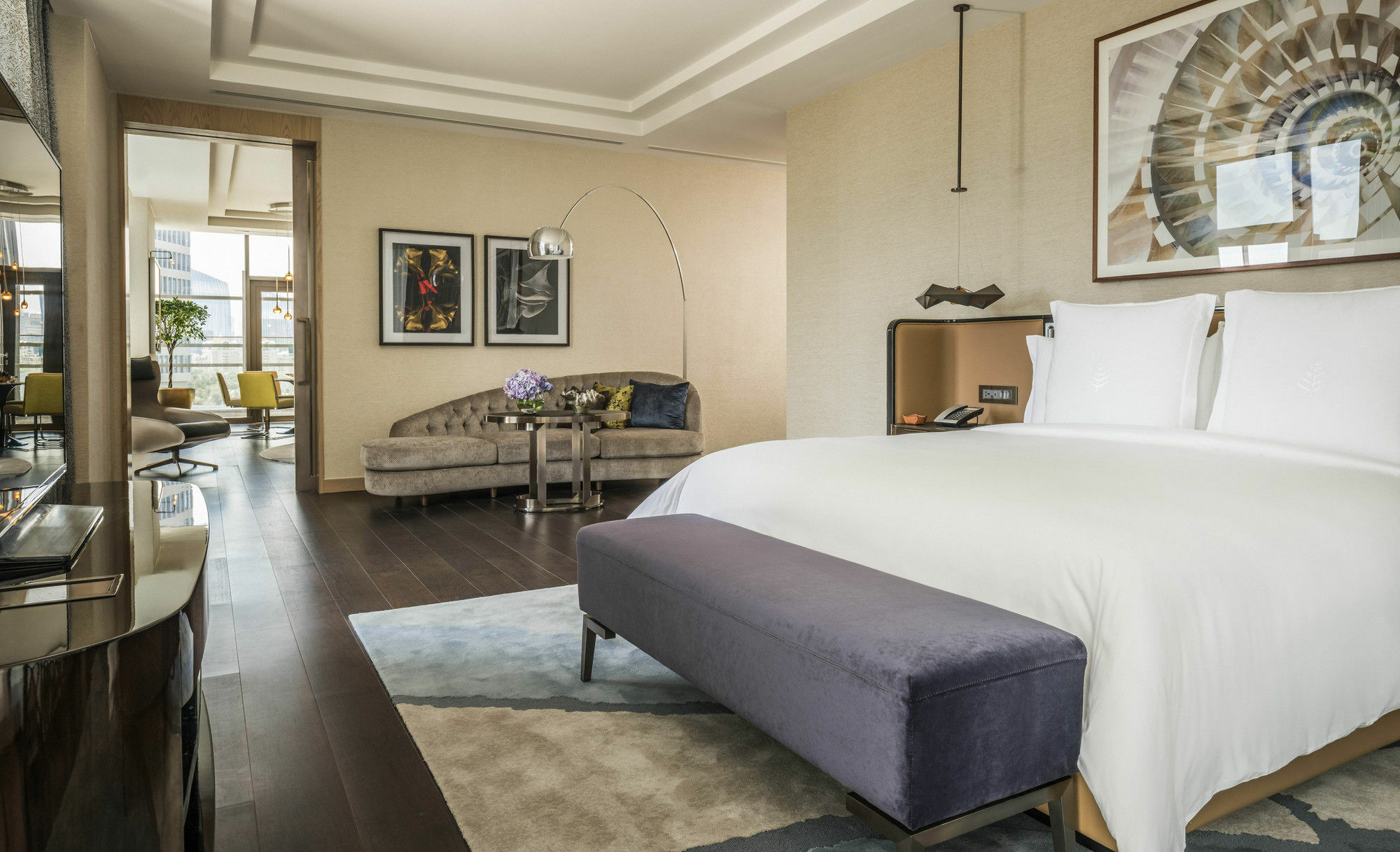 Four Seasons International Financial Centre Otel Dubai