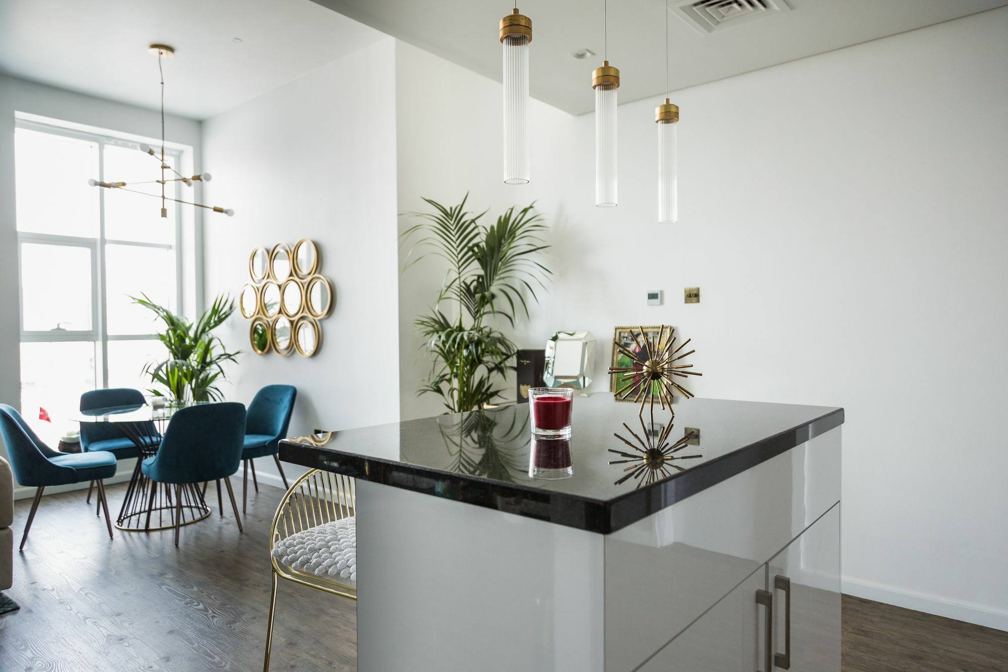 Apartment Higuests - Marina Arcade Dubai