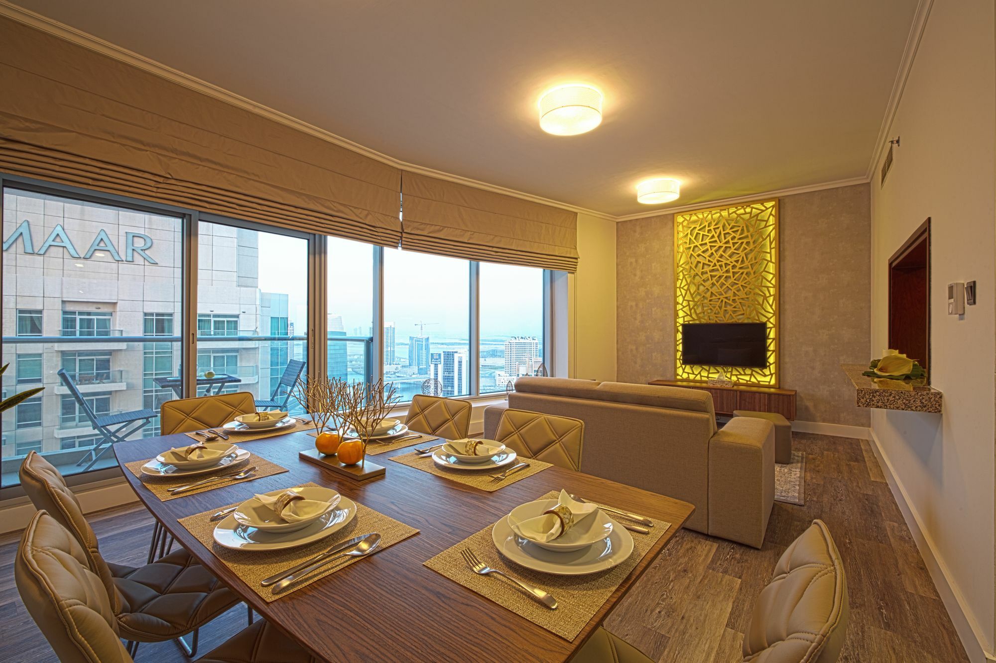 Boutique Living - Burj Views Downtown Apartment