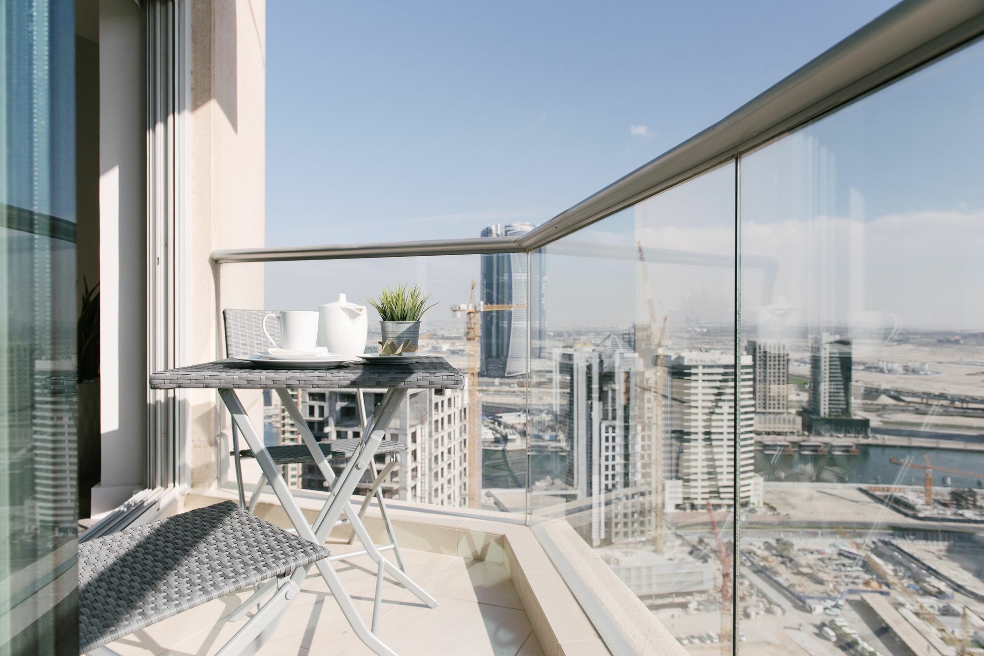 Boutique Living - Burj Views Downtown Apartment *