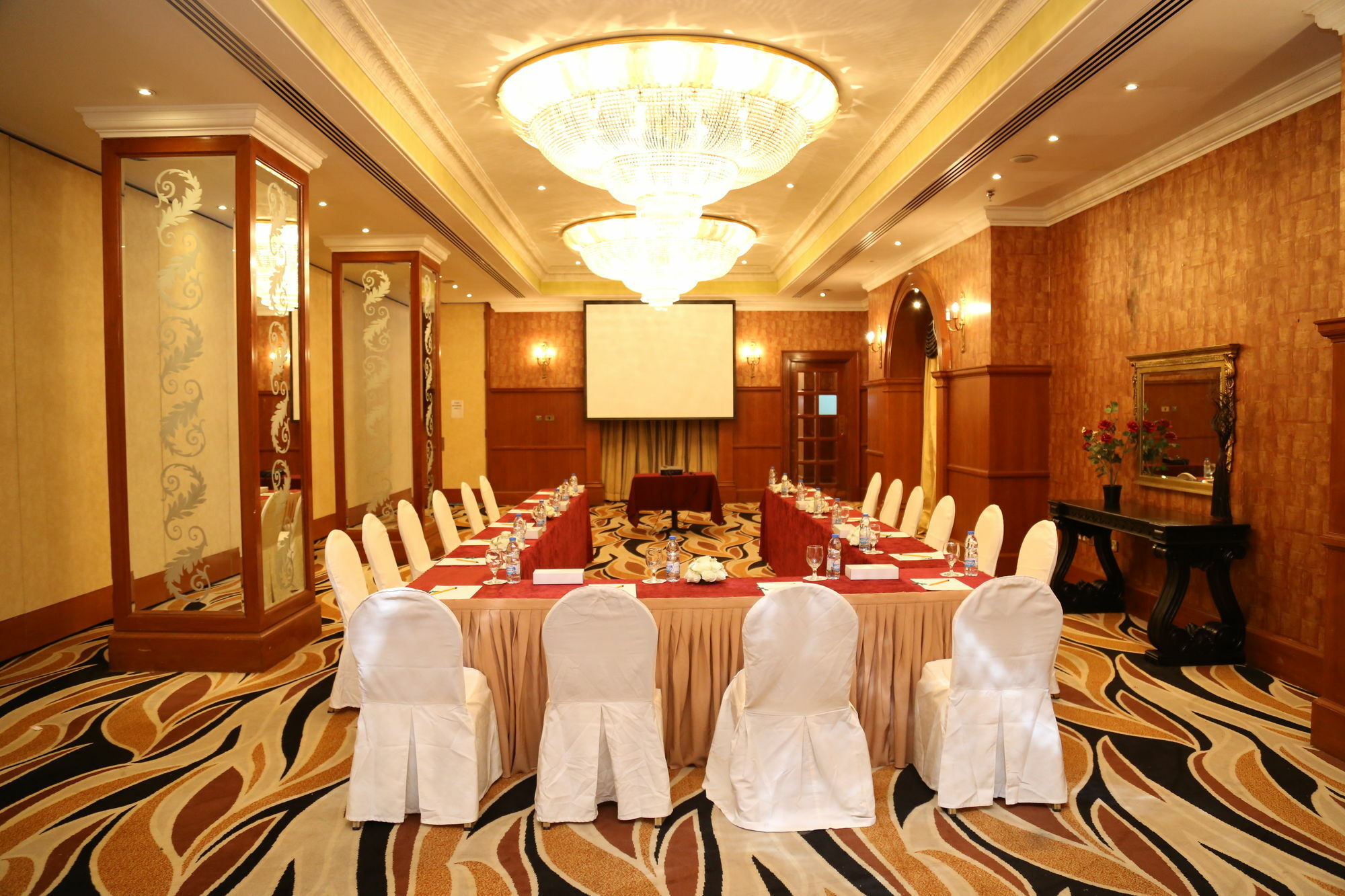 Abjad Grand Hotel Dubai