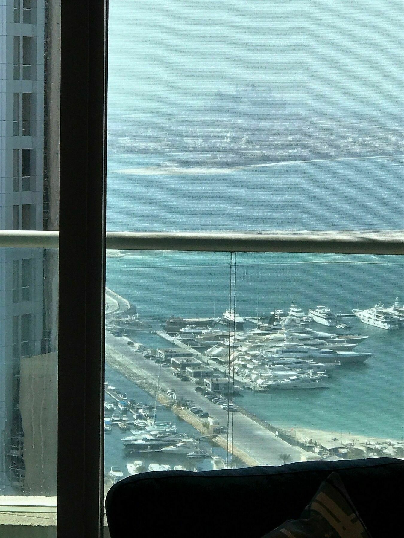 Yanjoon Homes - Marina Heights Apartment Dubai