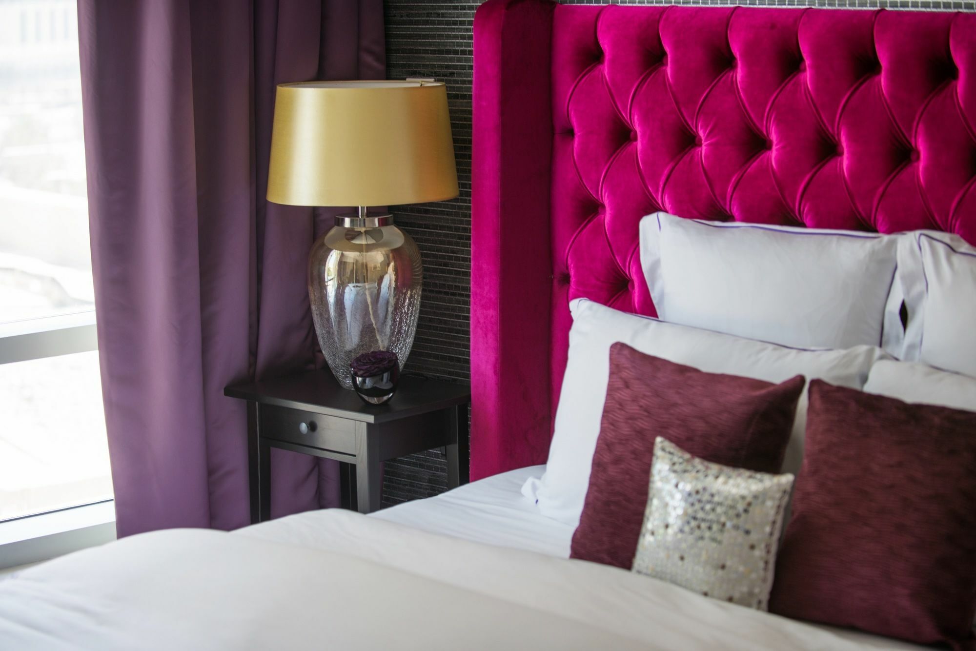 Dream Inn Apartments - Loft Towers Apartment