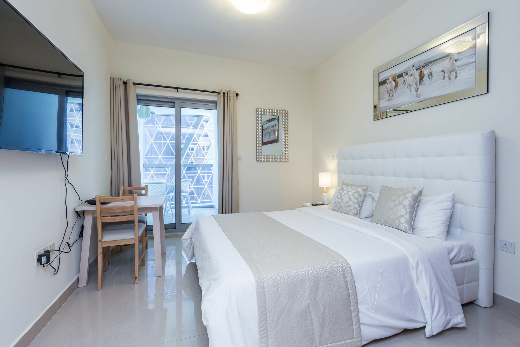 Daire Park Towers By Deluxe Homes