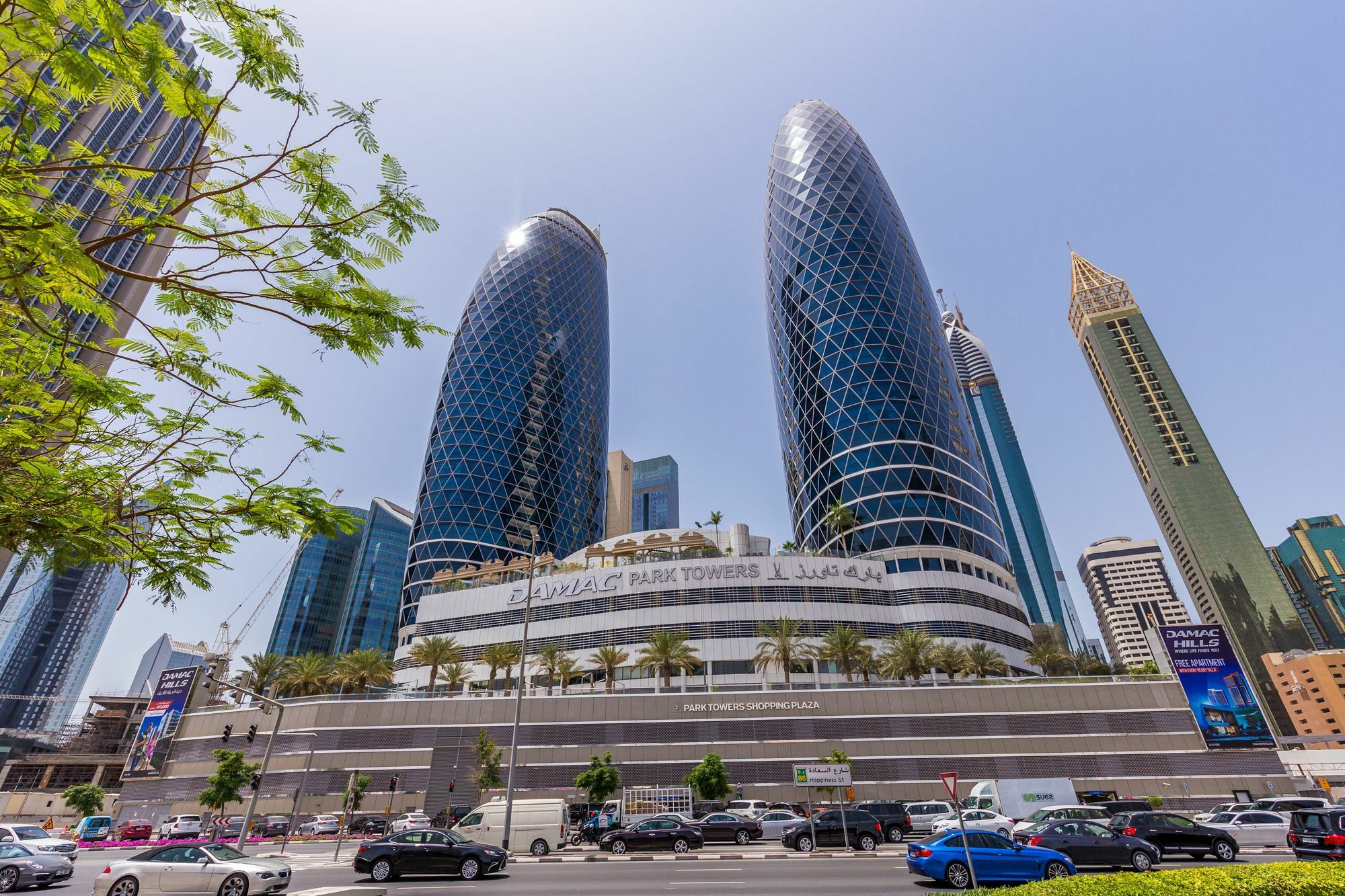 Park Towers By Deluxe Homes * Dubai