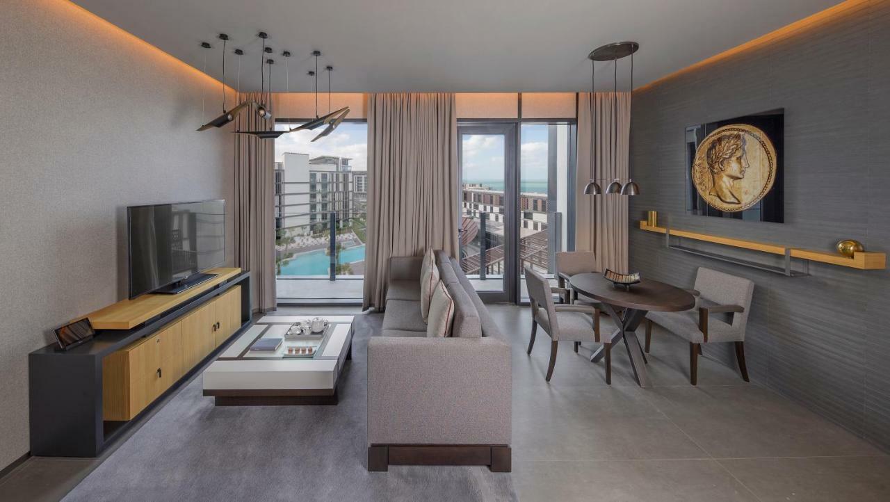 The Residences Caesars Palace Bluewaters Aparthotel 5*