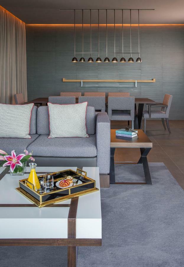 The Residences Caesars Palace Bluewaters Aparthotel 5*