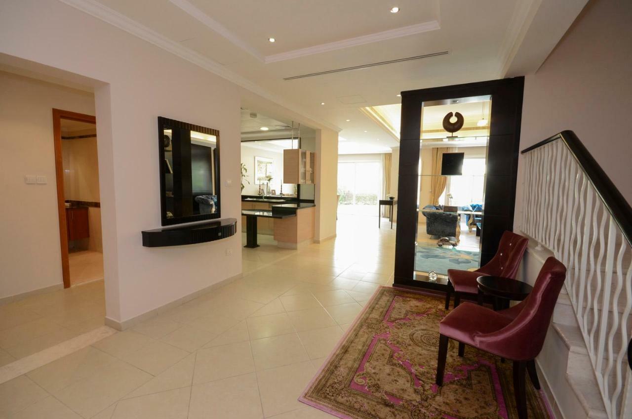 Villa Coral Boutique *