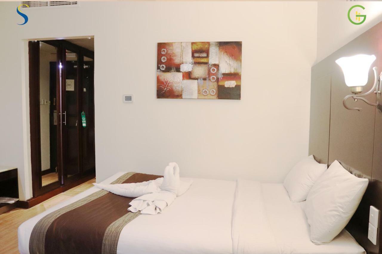 Signature Al Riqqa Hotel