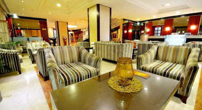 Landmark Summit Hotel 4*