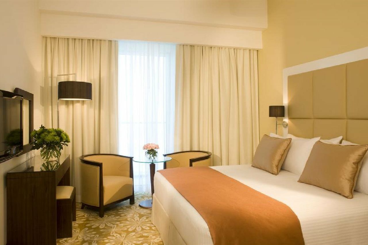La & Hotel