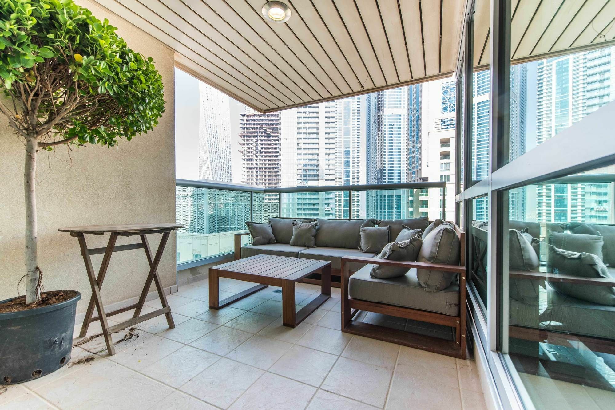 Signature Homes - Marina Diamond Apartment Dubai