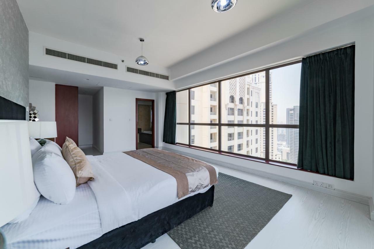 Icon Casa Living - Rimal 6-jbr Marina View Apartment