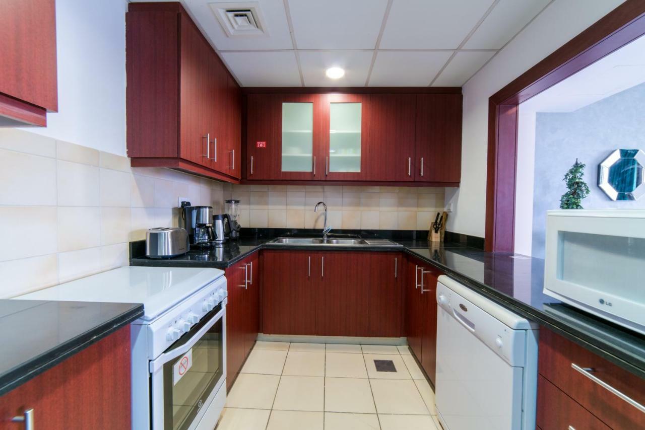 Icon Casa Living - Rimal 6-jbr Marina View Apartment *