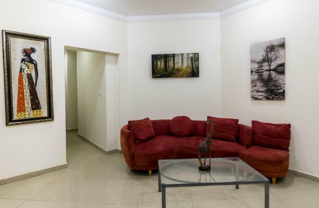 Homestay Nice Single Rooms For Girls In Dubai 305 *