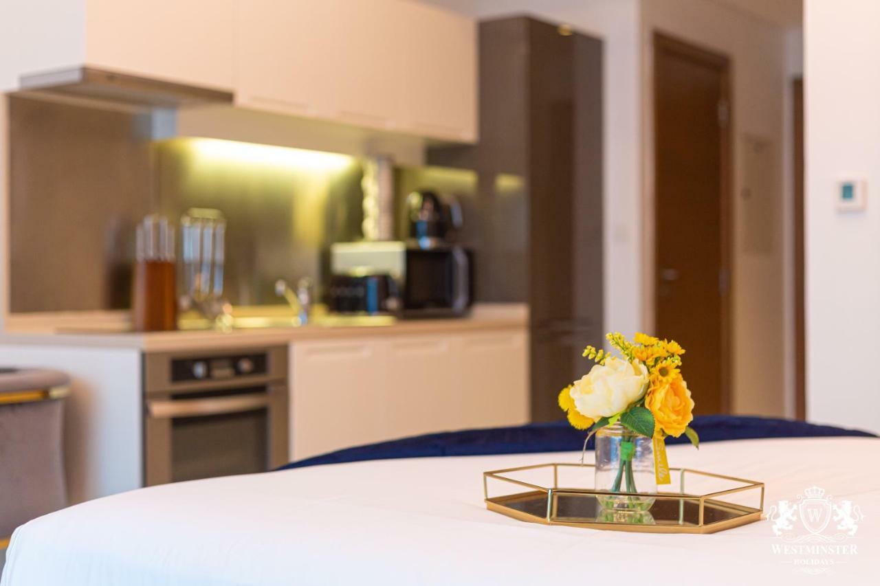 Westminster Claren Tower - Downtown Apartment Dubai