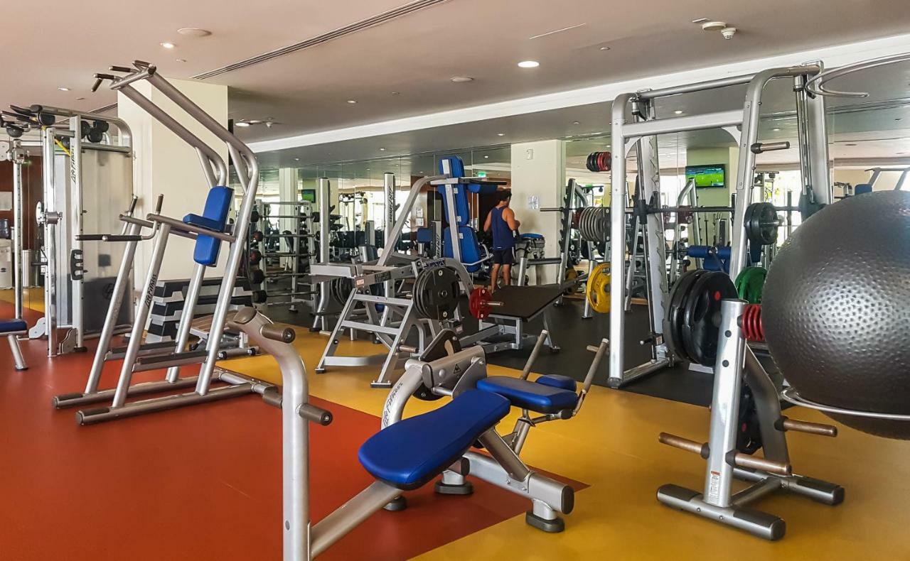 Maison Privee - Spacious Apt On Palm Jumeirah W Sea Views And Premium Facilities Access Apartment