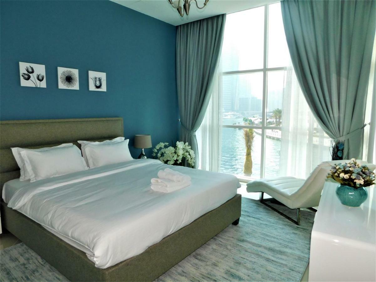 Luton - Continental, Marina Apartment *