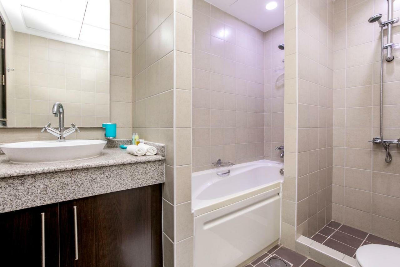 Daire 2br High Floor Torch Tower Marina Dubai