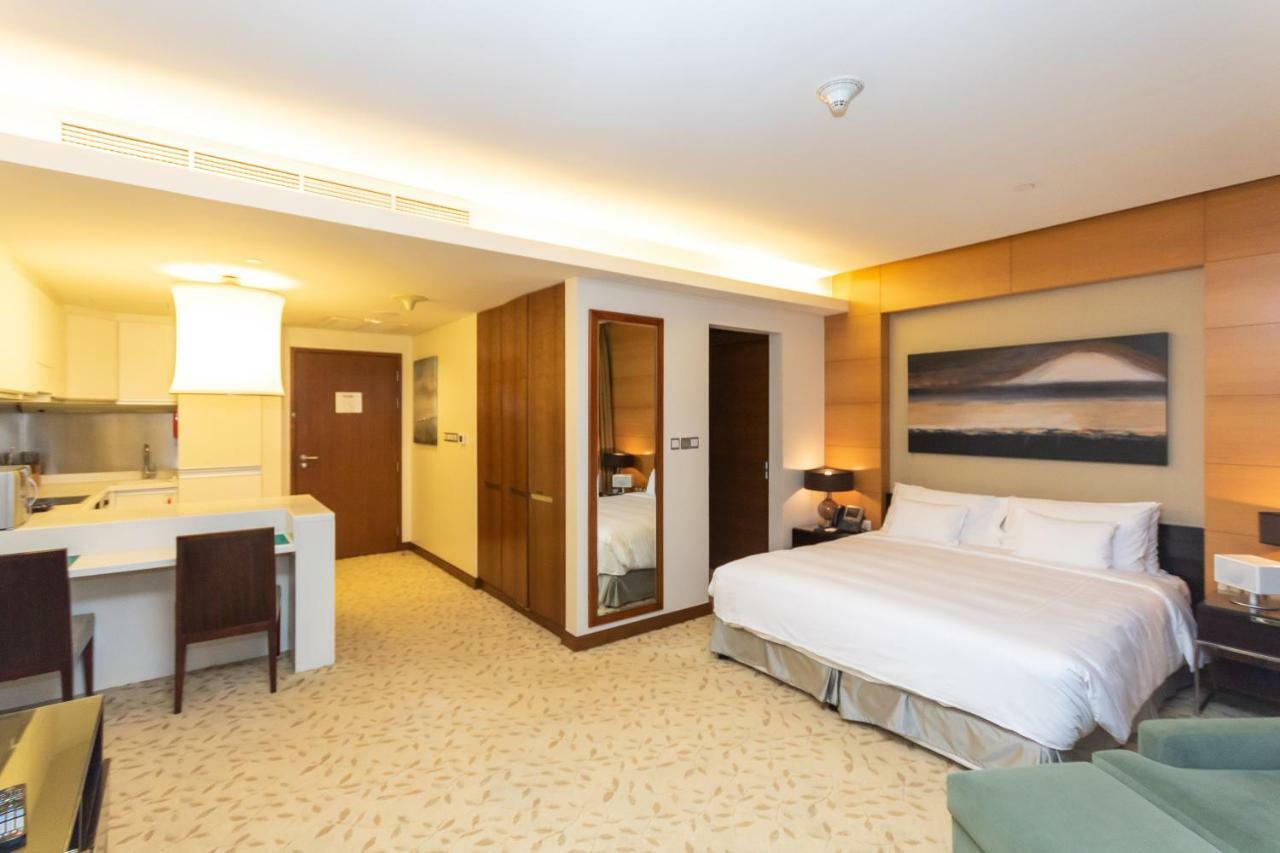 Westminster Mall Aparthotel