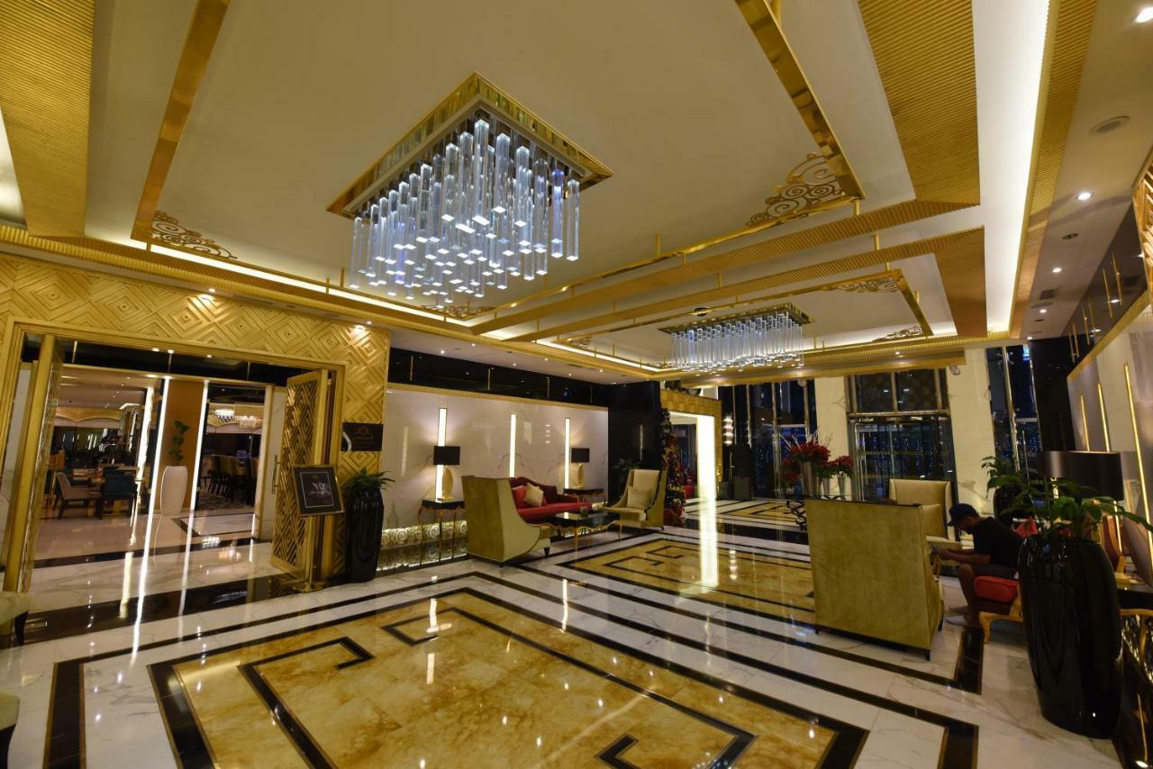 Superb Downtown Dubai, Amazing Location! * Dubai