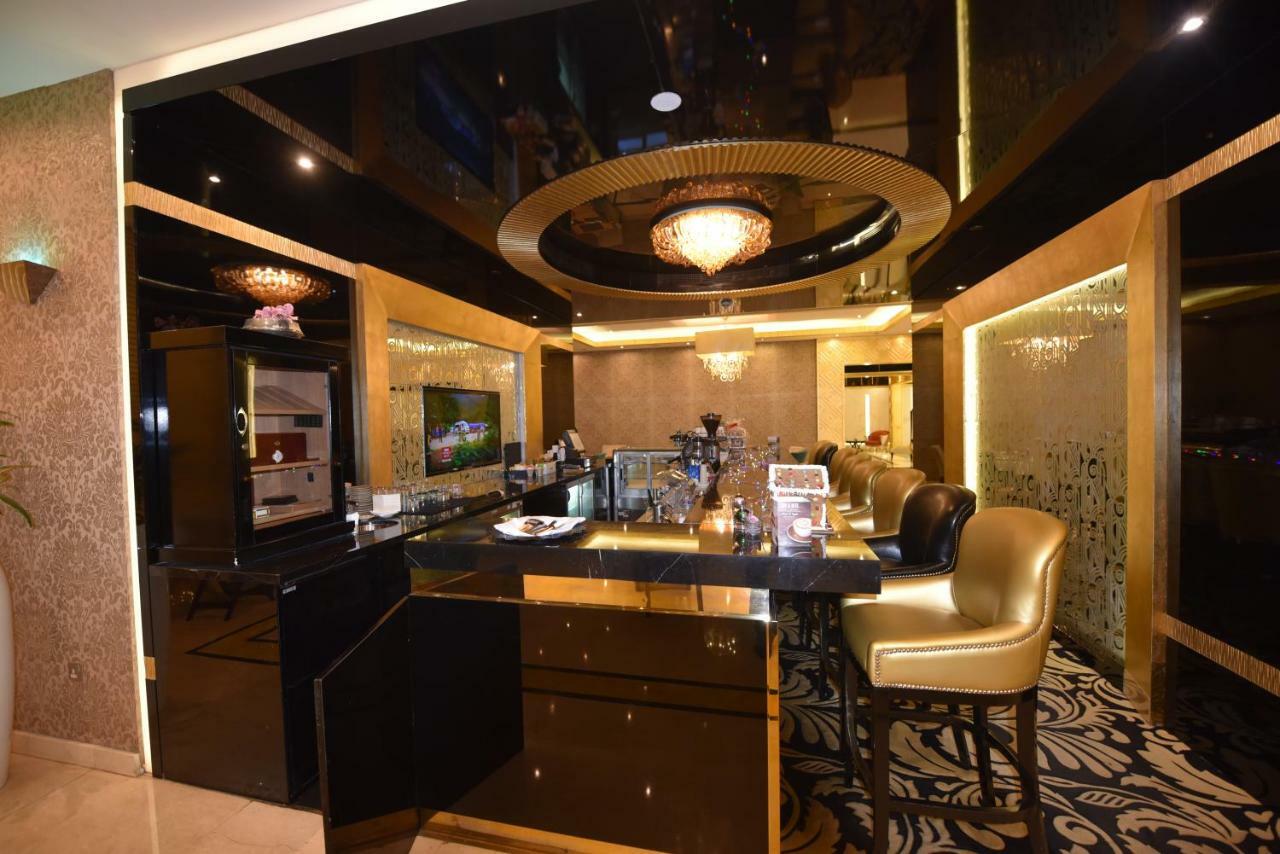 Superb Downtown Dubai, Amazing Location! * Dubai