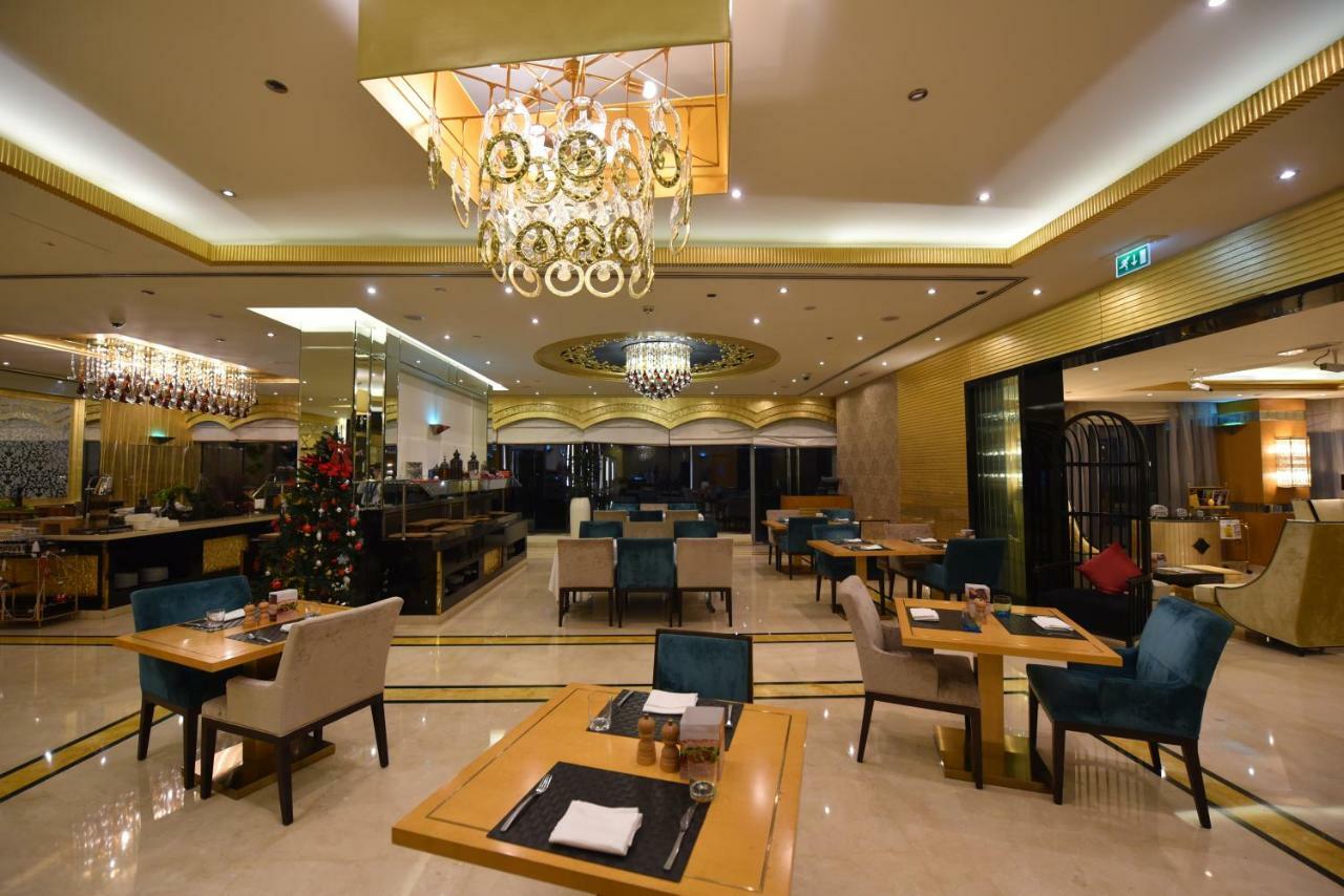 Apartment Superb Downtown Dubai, Amazing Location!
