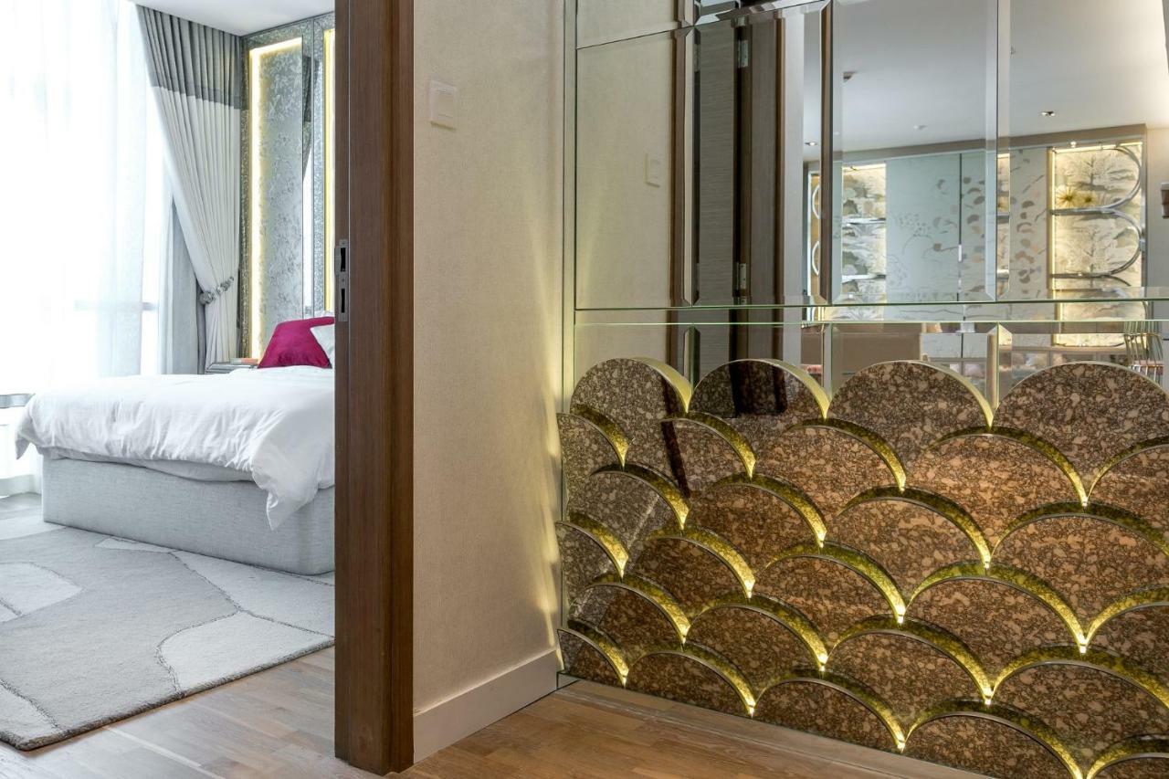 Apartment Dhh- Luxurious 1 Bed 4th Floor Quartz City Walk B1 *