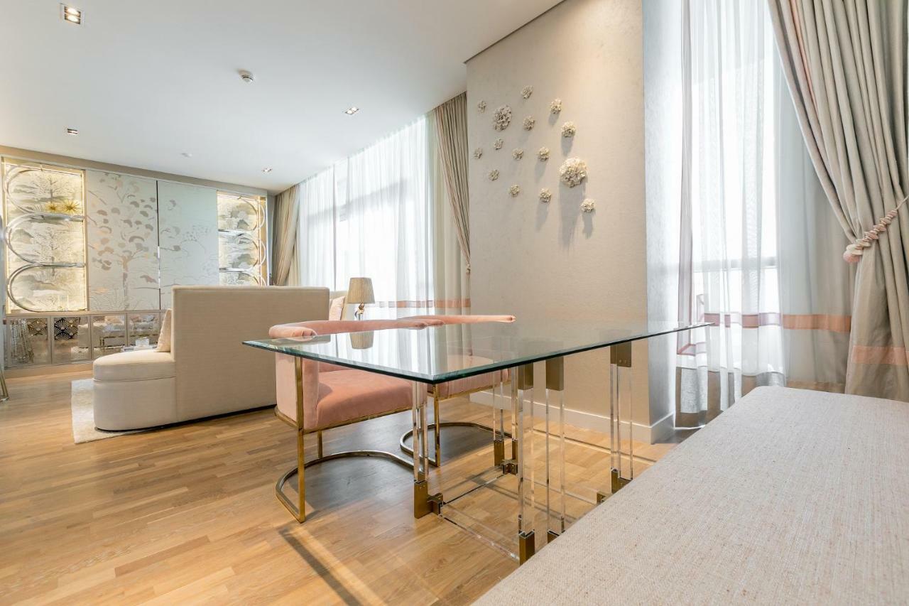 Dhh- Luxurious 1 Bed 4th Floor Quartz City Walk B1 Apartment