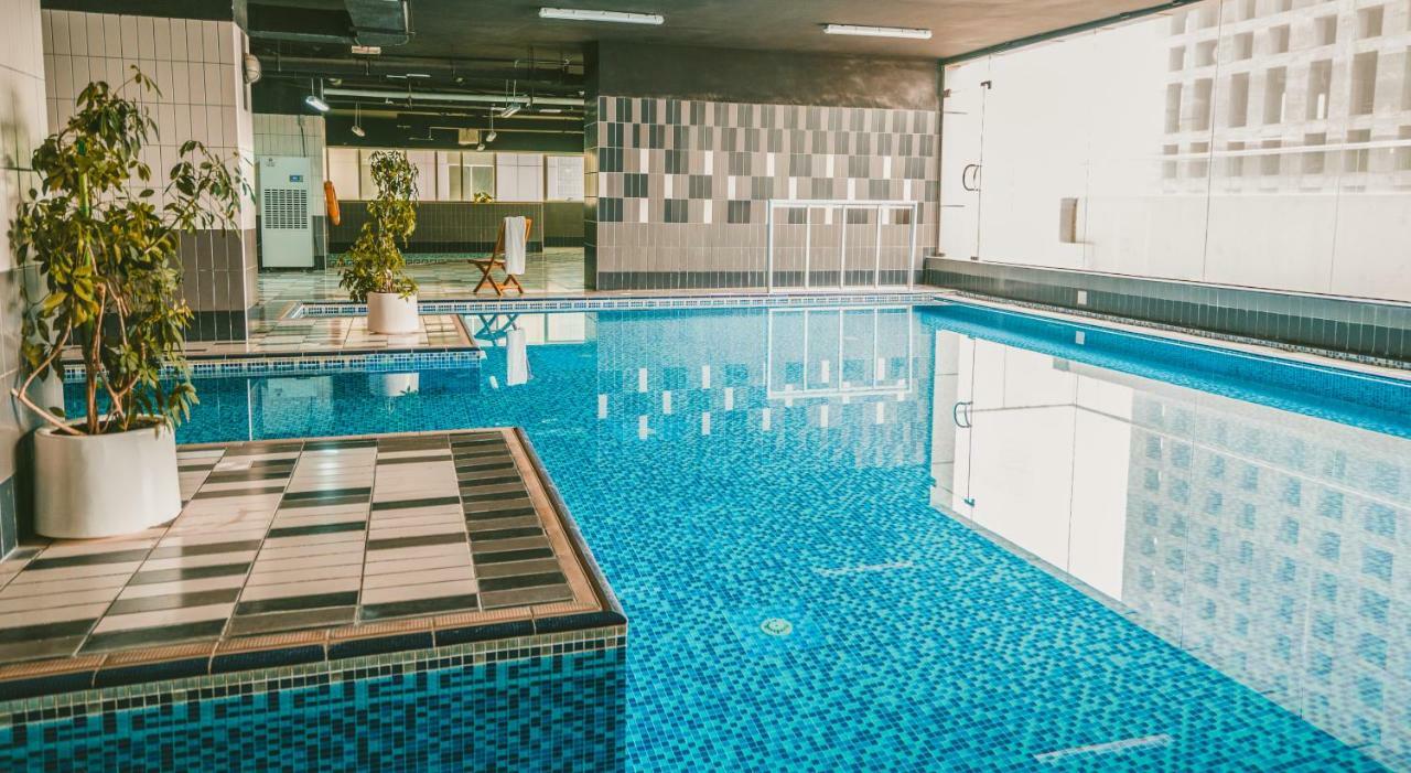 Two Continents Holiday Homes - Two Steps To Marina Walk Apartment Dubai