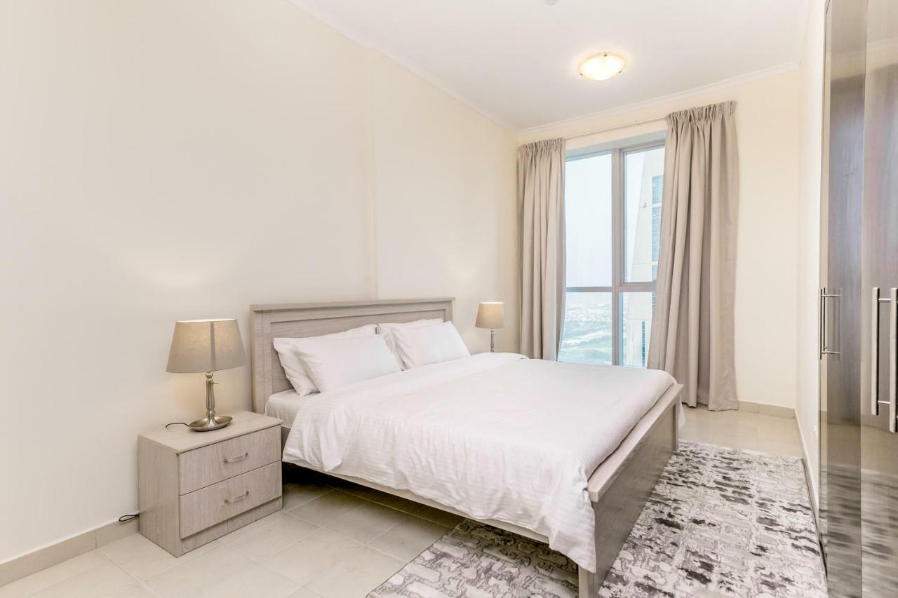2br High Floor Torch Tower Marina Daire Dubai